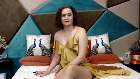 KateQueenston --  online show from February 16, 9:22 pm