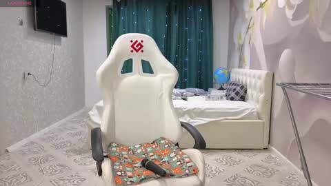 Snapshot of katerina544 chatting on October 24, 8:27 pm katerina544 online show from October 24, 8:27 pm