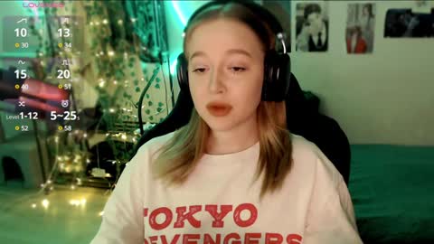 Snapshot of katerinaxvold chatting on December 25, 10:59 pm Lisa online show from December 25, 10:59 pm