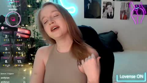 Snapshot of katerinaxvold chatting on February 20, 3:01 am Lisa online show from February 20, 3:01 am