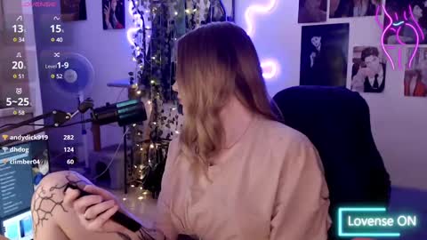 Snapshot of katerinaxvold chatting on February 25, 7:09 am Lisa online show from February 25, 7:09 am