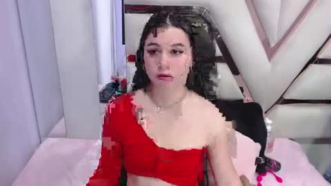 Snapshot of katerine_squirt chatting on April 4, 9:12 pm Katherine Squirt online show from April 4, 9:12 pm