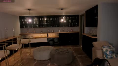 K A T E  online show from February 24, 10:57 am