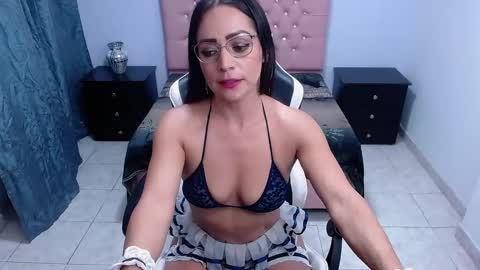 kate Tompson online show from December 26, 5:04 am