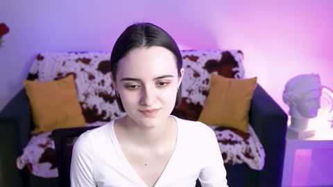 katewillows online show from March 22, 4:27 am