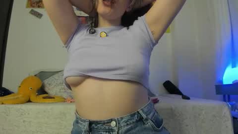 Snapshot of katheerine chatting on February 25, 1:37 am Katherine online show from February 25, 1:37 am