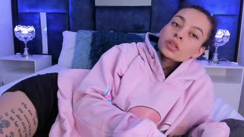KatheGomez  online show from December 15, 6:04 pm