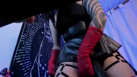 Snapshot of katherin_contin666 chatting on December 18, 5:35 am Katherin your fking goddes online show from December 18, 5:35 am