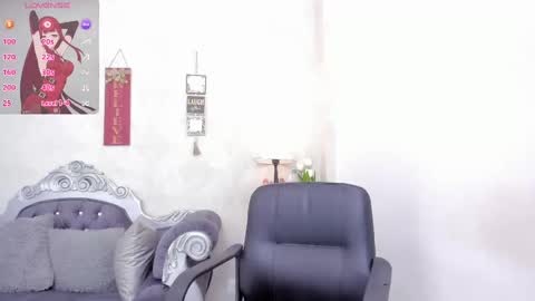 Snapshot of katherin_cruzz chatting on September 12, 6:19 pm katherin online show from September 12, 6:19 pm