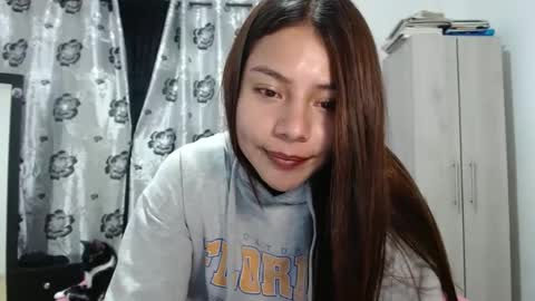 Snapshot of katherine_rodas2 chatting on December 15, 8:36 pm katherine_rodas2 online show from December 15, 8:36 pm