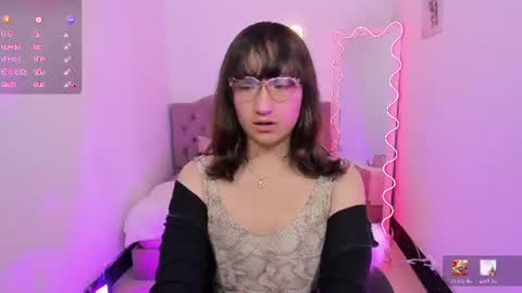 Snapshot of katherine_tay chatting on July 2, 6:58 pm KATHERINE online show from July 2, 6:58 pm