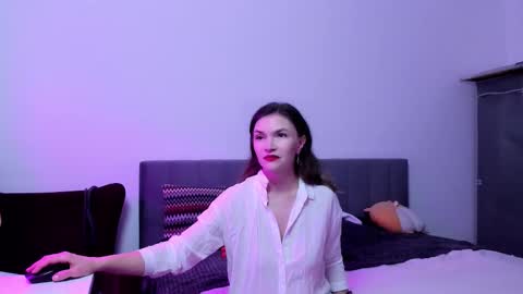 Katherine online show from November 7, 4:18 pm