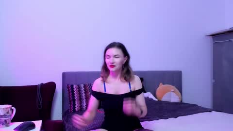 Katherine online show from November 9, 7:28 am