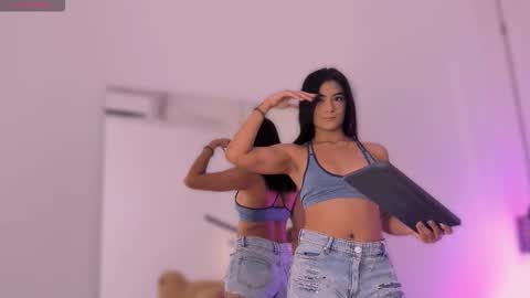 Snapshot of katherineruiz_ chatting on March 18, 12:08 pm katherineruiz_ online show from March 18, 12:08 pm