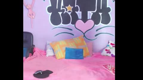 Snapshot of kathie_kawaii420 chatting on December 12, 7:52 am Kathie Rogers online show from December 12, 7:52 am