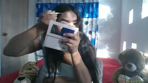 Snapshot of kathiie_ chatting on January 17, 12:42 pm K A T H I E online show from January 17, 12:42 pm