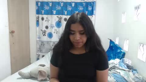 Snapshot of kathiie_ chatting on February 15, 12:11 pm K A T H I E online show from February 15, 12:11 pm