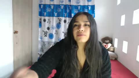 Snapshot of kathiie_ chatting on March 12, 12:04 pm K A T H I E online show from March 12, 12:04 pm
