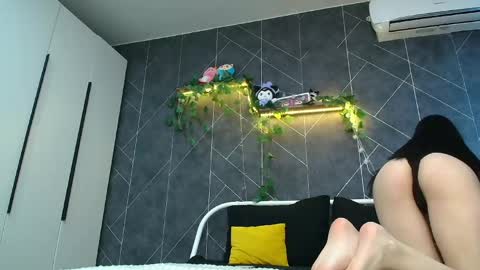 KathrineBerry online show from May 11, 9:48 am