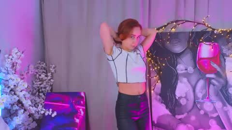 Snapshot of kathryncanpbell chatting on April 1, 5:10 pm Bonie online show from April 1, 5:10 pm