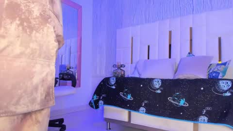 Kathy  online show from January 13, 3:01 am