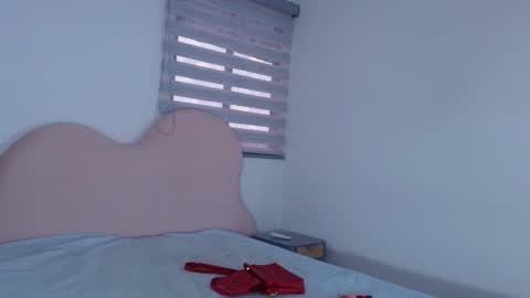 Snapshot of kathy19_1 chatting on March 12, 7:31 pm kathy19_1 online show from March 12, 7:31 pm