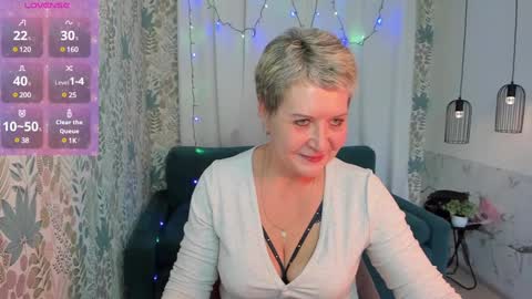 Snapshot of kathy_sunn chatting on January 11, 1:11 pm Kathy online show from January 11, 1:11 pm