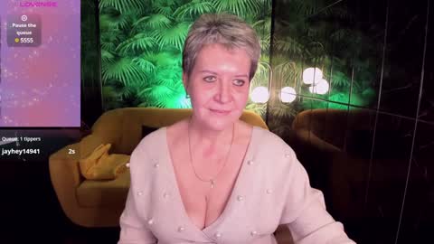 Snapshot of kathy_sunn chatting on January 13, 1:28 pm Kathy online show from January 13, 1:28 pm