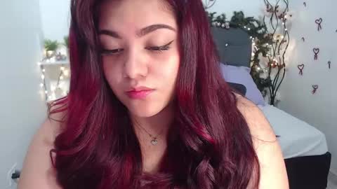 kathygonzalez_ online show from December 23, 2:50 pm
