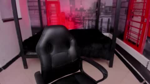 Snapshot of katia_bigboobs11 chatting on September 28, 8:09 am Katia online show from September 28, 8:09 am