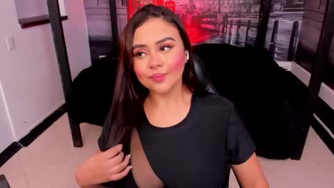 Snapshot of katia_bigboobs11 chatting on October 11, 8:57 am Katia online show from October 11, 8:57 am