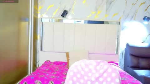 Katia online show from March 18, 12:30 pm