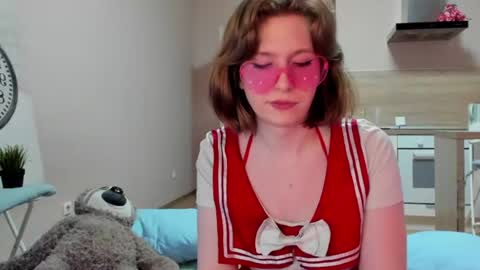 Snapshot of katia_npzd chatting on June 19, 11:19 pm KatieNPZD online show from June 19, 11:19 pm