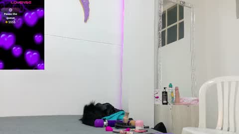 . . KATIA . . online show from June 10, 7:13 pm