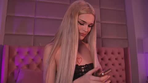 Katia online show from February 11, 6:13 pm