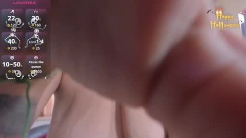 Snapshot of katiamoss1 chatting on October 31, 11:55 am KATIA online show from October 31, 11:55 am