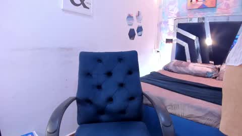 Snapshot of katiaromero chatting on September 13, 3:01 pm KATIA ROMERO online show from September 13, 3:01 pm