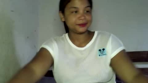 Snapshot of katibeauty00 chatting on February 4, 5:57 am katibeauty00 online show from February 4, 5:57 am