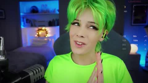 Snapshot of katie_cutie_ts chatting on September 21, 6:42 pm Katie online show from September 21, 6:42 pm