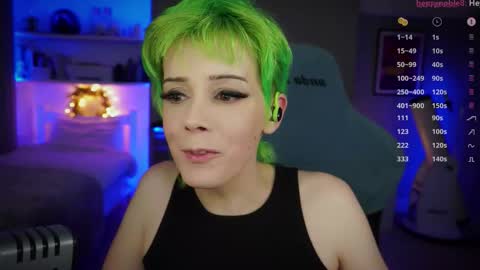 Snapshot of katie_cutie_ts chatting on September 25, 4:54 pm Katie online show from September 25, 4:54 pm