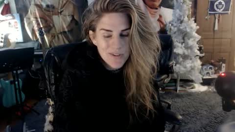 Katie online show from December 5, 7:17 am