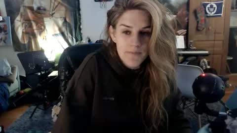 Katie online show from March 5, 5:25 am