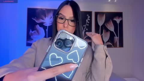 Snapshot of katiestonne chatting on January 17, 11:15 am Kate Stonne online show from January 17, 11:15 am