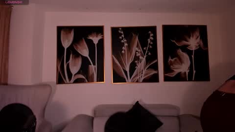 Snapshot of katiestonne chatting on February 14, 11:18 am Kate Stonne online show from February 14, 11:18 am