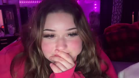 katiexjaxsonn online show from December 10, 6:22 am