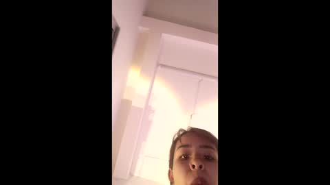 Snapshot of katiie_m chatting on April 28, 5:29 pm Katie online show from April 28, 5:29 pm