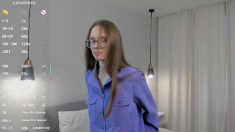 Scarlett online show from November 13, 8:35 am