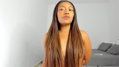 Snapshot of katnees_correa chatting on January 7, 1:03 pm Follow me on instagram and twitter as correaktnees online show from January 7, 1:03 pm