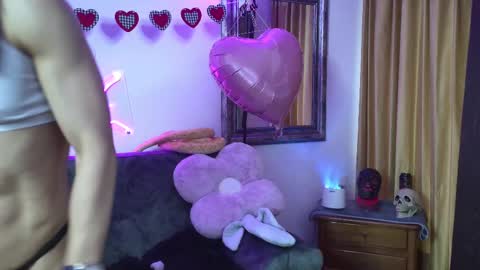 Snapshot of katrin_1 chatting on February 12, 9:33 pm Katrin online show from February 12, 9:33 pm