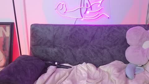 Snapshot of katrin_1 chatting on February 27, 1:05 am Katrin online show from February 27, 1:05 am